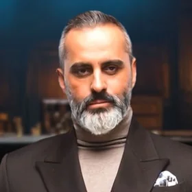 عليرام نورايى