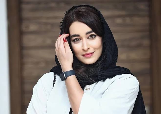 مه لقا مینوش زاد
