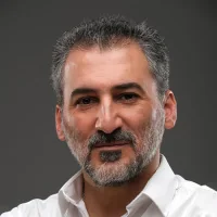 وحید آقاپور