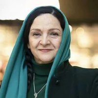 گلاب آدینه