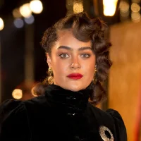 ایزوکا هویل